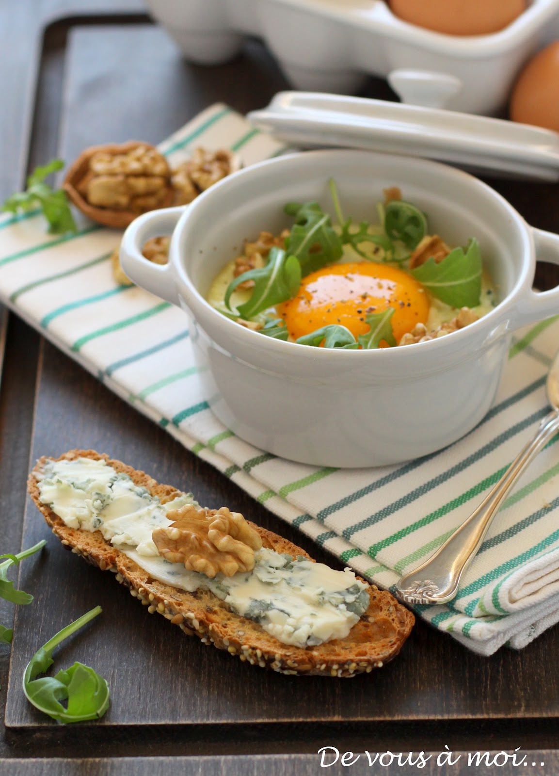 De vous à moi... OEUFS COCOTTE SAVEUR ROQUEFORT