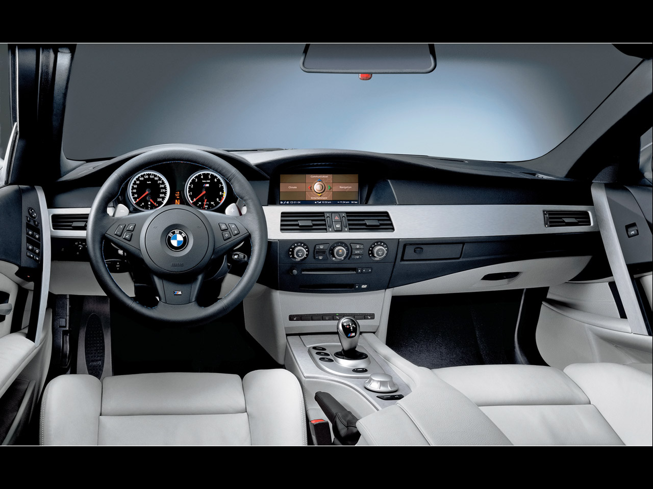 http://2.bp.blogspot.com/-zhxVX2acJ4A/Tnc8p7jbFyI/AAAAAAAAAE0/LHLqCb9QdOY/s1600/interior-BMW-M5-Pictures-Wallpaper.jpg