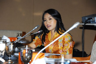 Foto HOT Anggota DPR Karolin Margret Natasa