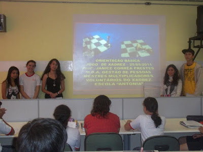 Letícia, Carol, Lohana, Daniele e João