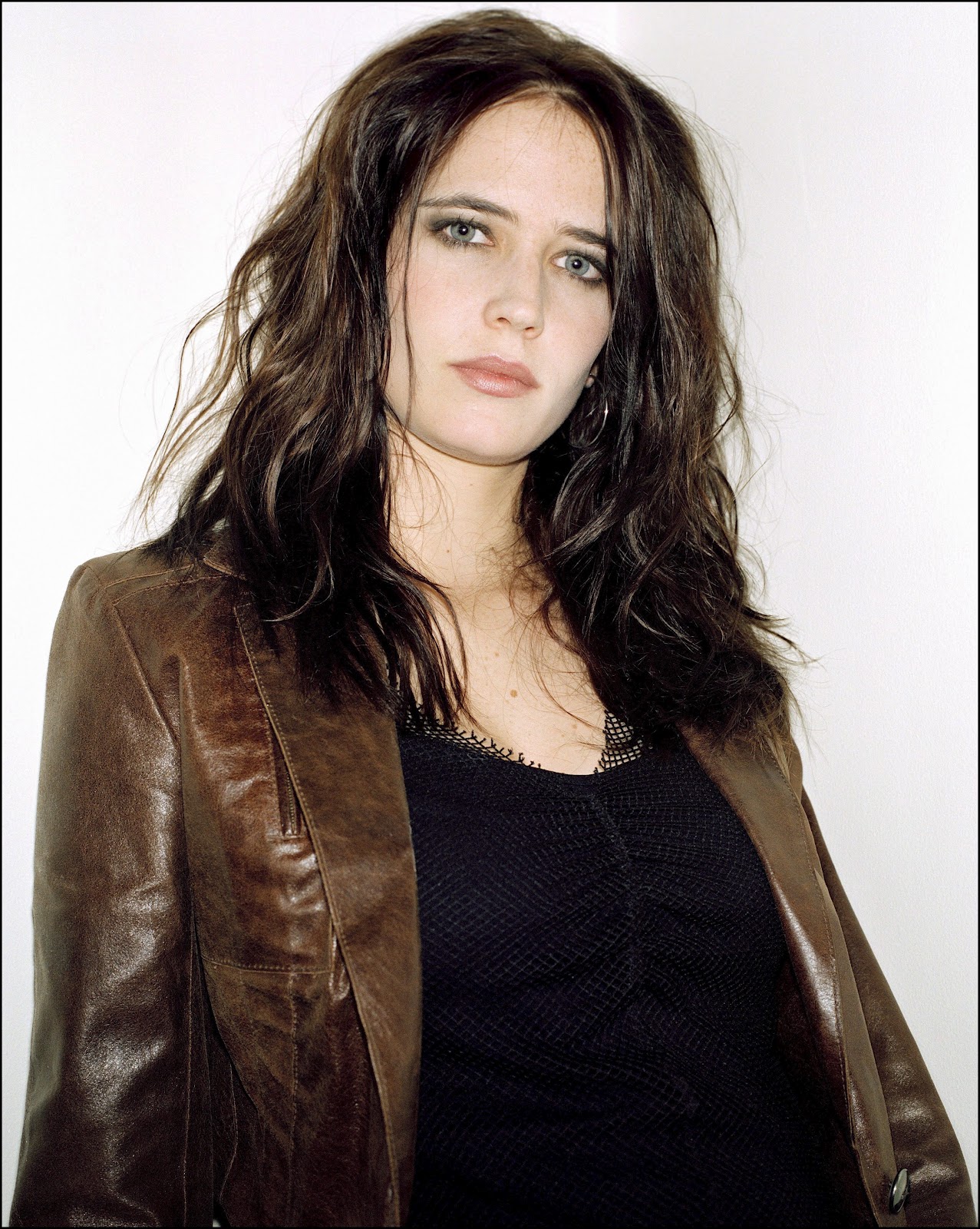 http://2.bp.blogspot.com/-zjHQ8rh-Xy4/UDSrD8m9y0I/AAAAAAAAAmw/-aufDF7R5iE/s1600/Eva+Green+1.jpg