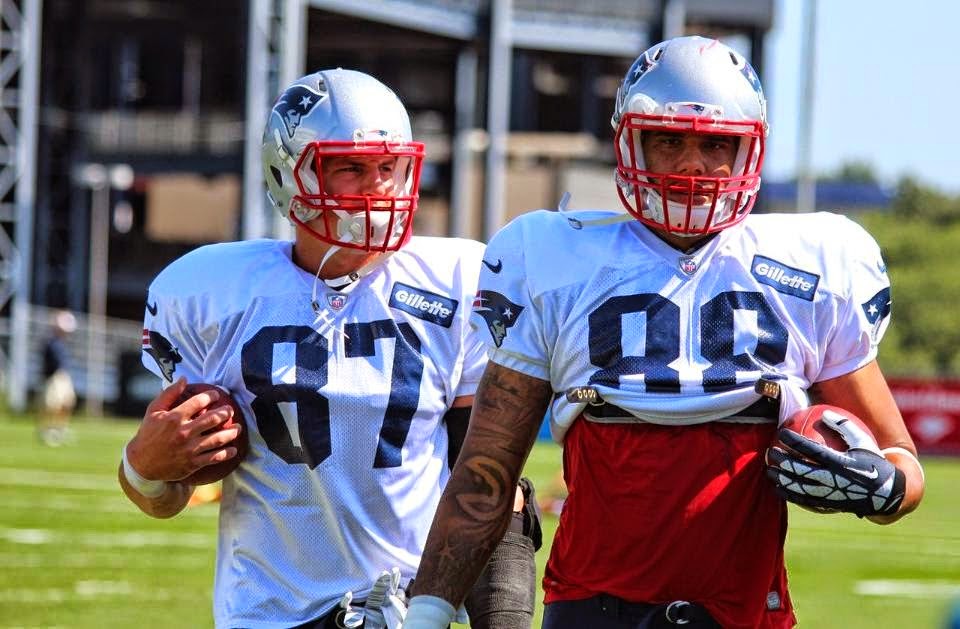 temp20140729-gronk-jones_2411--nfl_mezz_