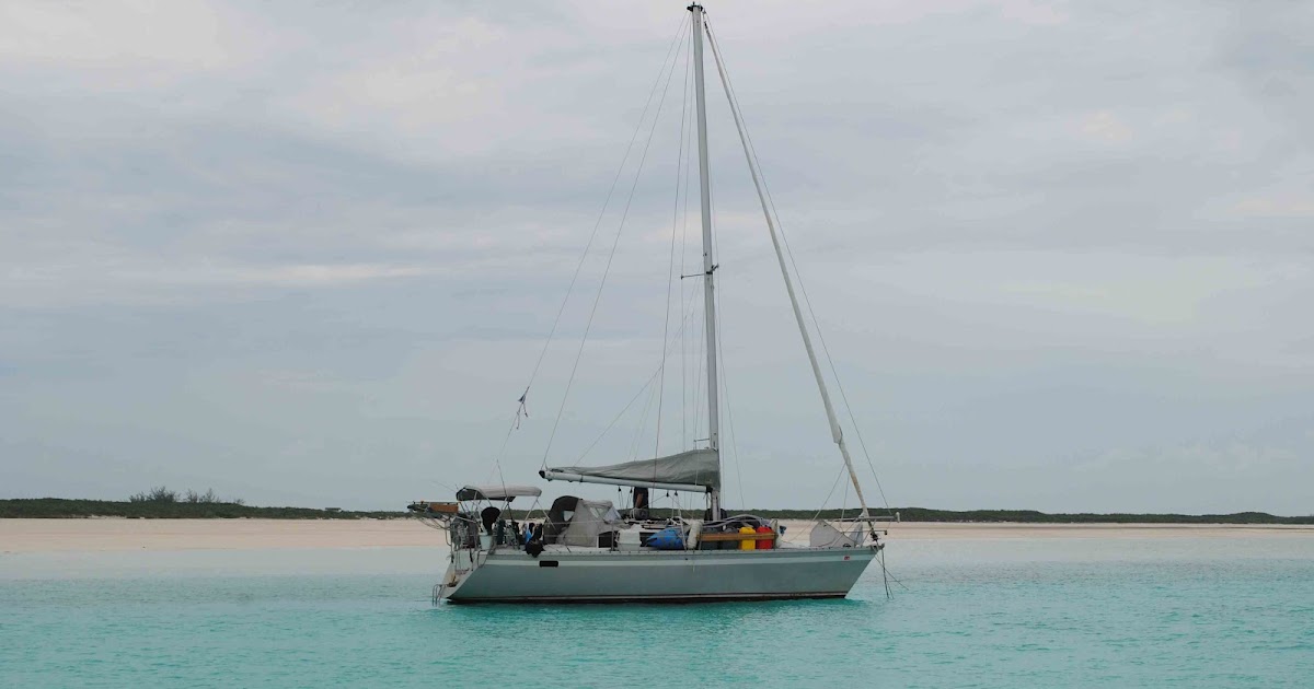 Sailing the Tanqueray You Know You Live on a Boat In The Bahamas When