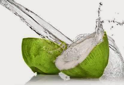 Cara Mempercantik Kulit Wajah dengan Air Kelapa Cara Mempercantik Kulit Wajah dengan Air Kelapa