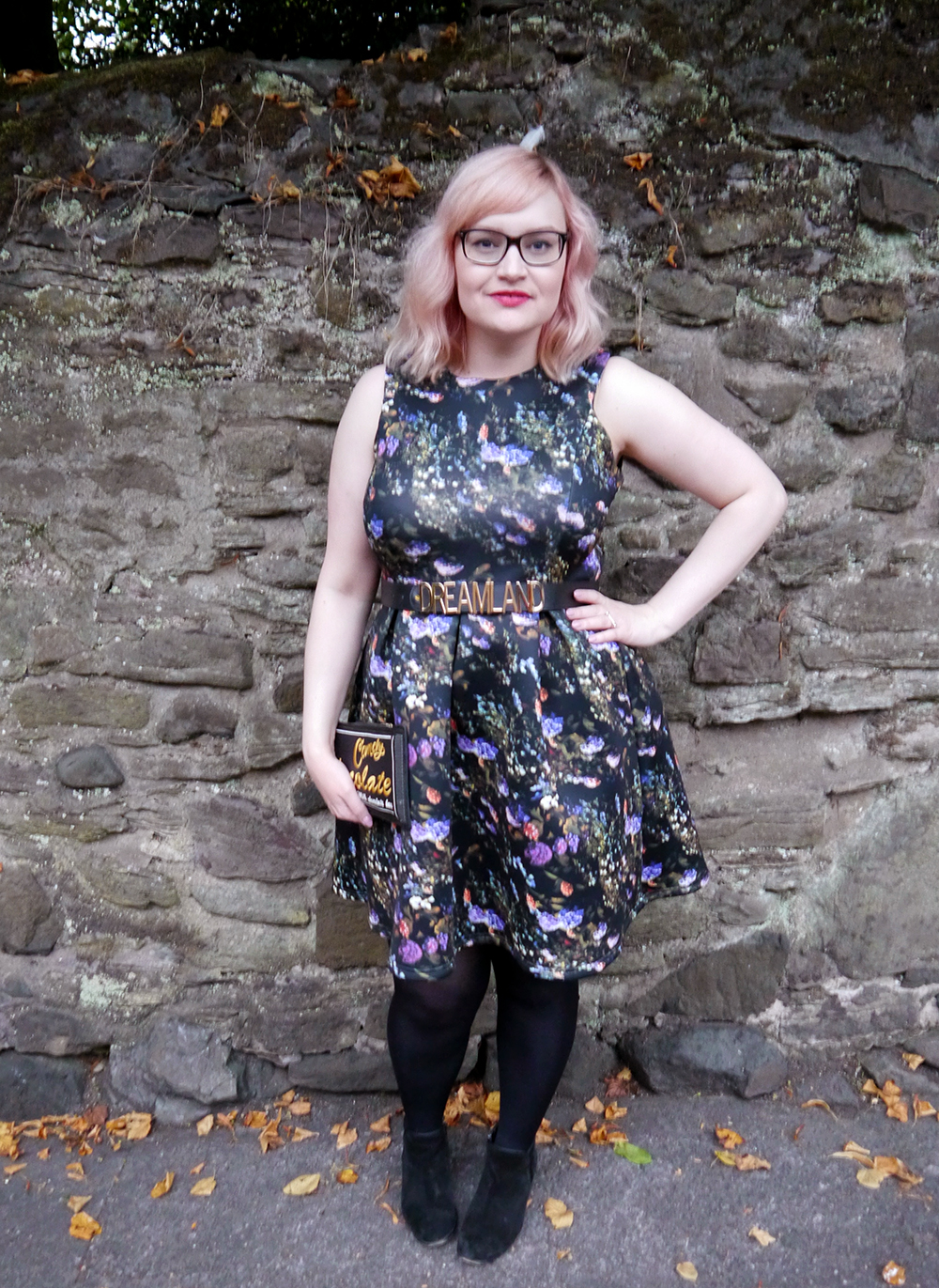 What to wear to a Wearable Art Show? Dreamland belt, Moschino dupe belt, candyfloss hair, flower print for evening, Dundee Wearable Art 2015, blogger fashion event outfit, #scotstreetstyle