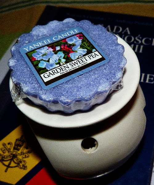 yankee candle GARDEN SWEET PEA
