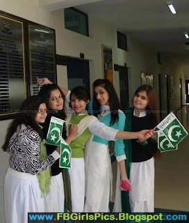 Pakistani beautiful chicks with pakistan flag