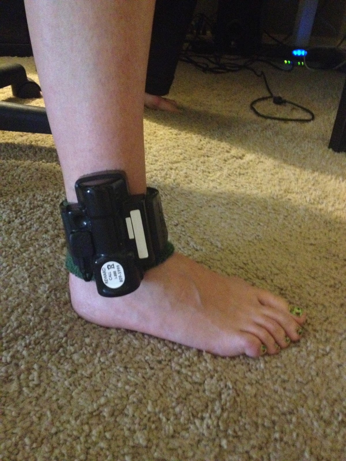 ankle-monitor-reward