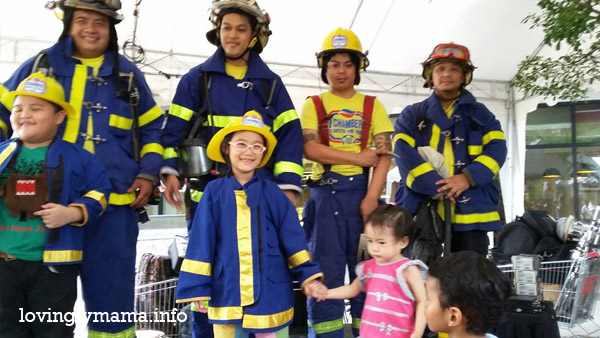 Kidsville - activities for kids - homeschooling - homeschooling in Bacolod - Bacolod City - Bacolod mommy blogger-  talisay city - Negros Occidental - The District North Point - teaching kids - field trip - educational fair - sisters - daughters - girls - Chamber Volunteer Fire Brigade - firemen for a day