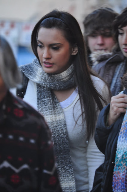 pretty beautiful woman san francisco street photography