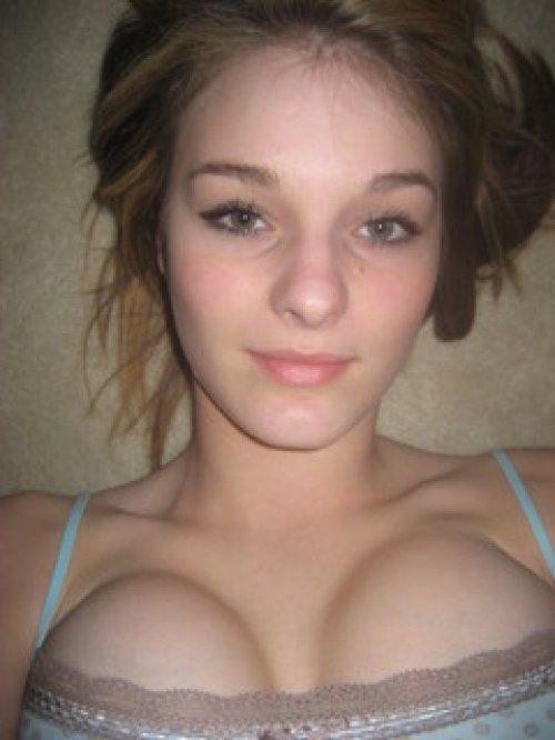 con fotos de tetas desnudas en su perfil ensena tambien fotos de