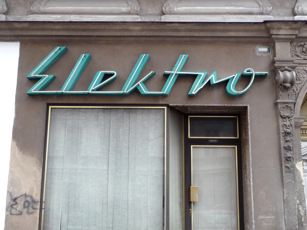 Letterology: Mid Century Modern RadioGraphix - 1024x768 - jpeg Mid Century Signage