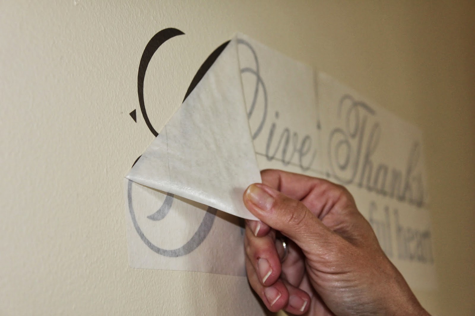 Howsewears Applying Vinyl Wall Words