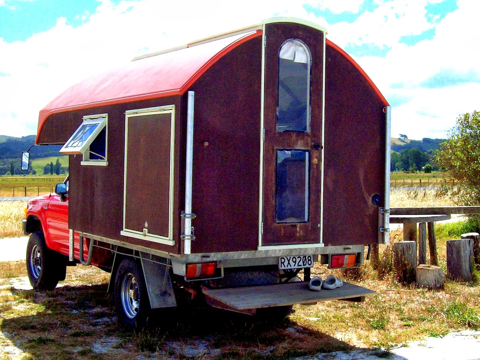The Flying Tortoise Simple And Delightful Tiny Homes On The Back Of