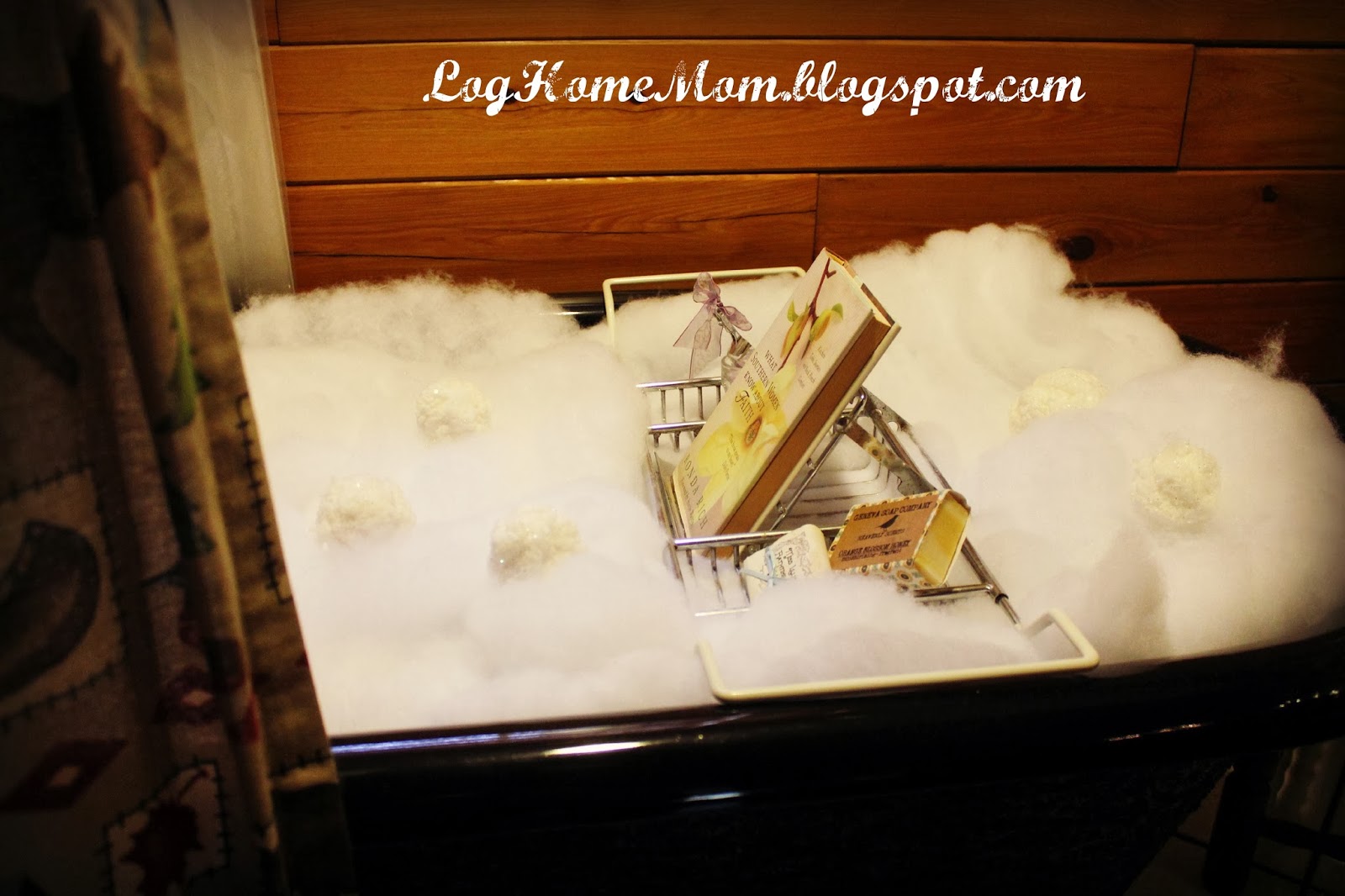 Log Home Mom Christmas Makes Me Feel Emotional