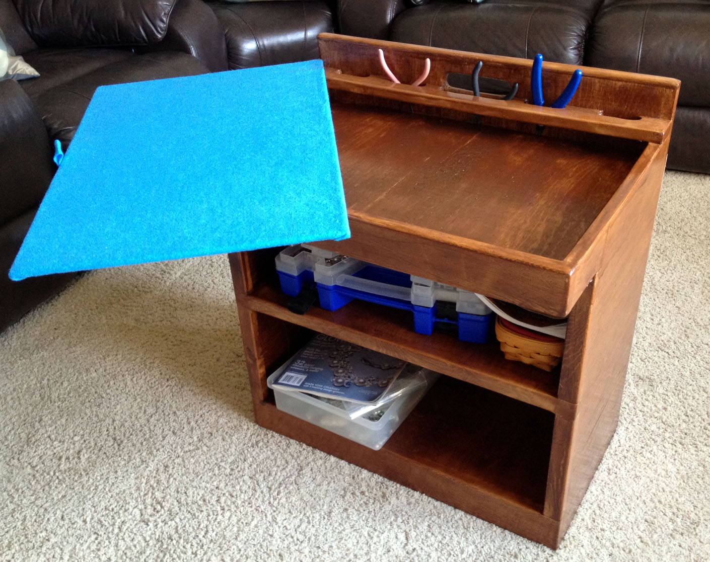 EMO Beads Nifty beading table, custommade