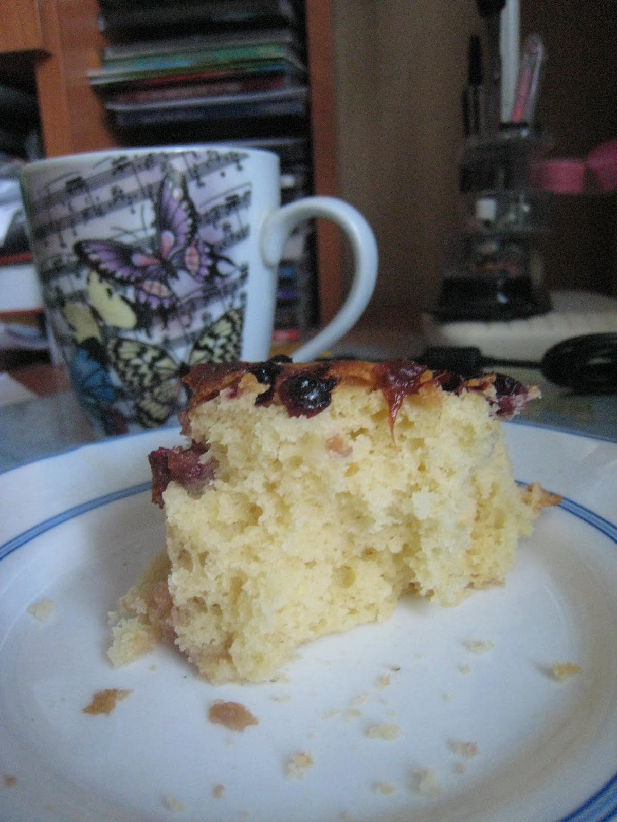 From Brownies to Borscht How to Make Yummy, Moist Yellow Cake (From