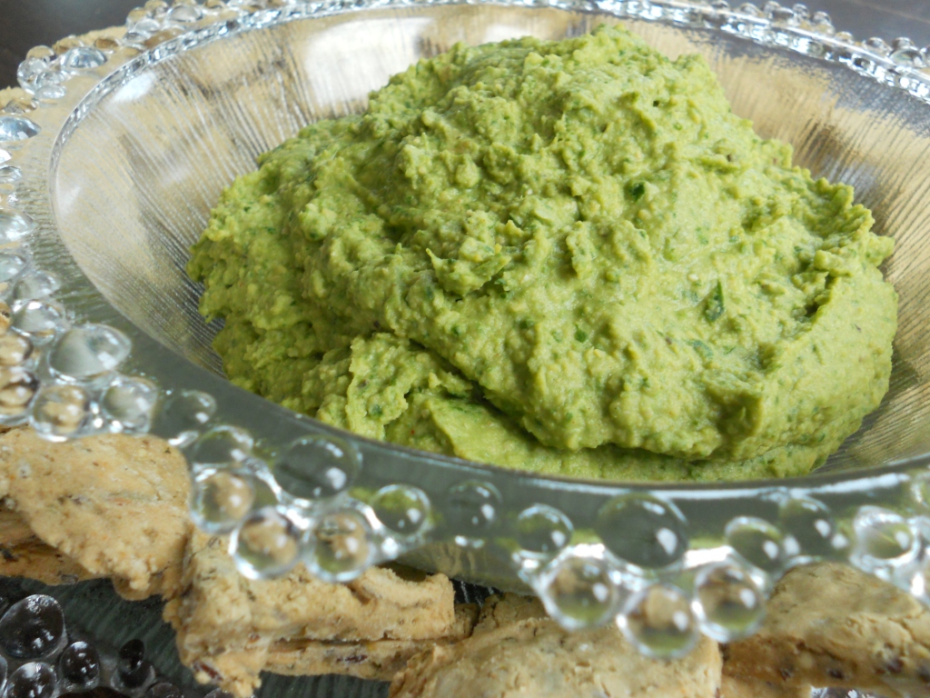 Snacking Squirrel Spinach Hummus Dip