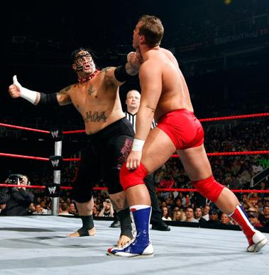 WWE Monday Night RAW. Resultados 29/Septiembre/2011 Umaga+vs+DH+Smith