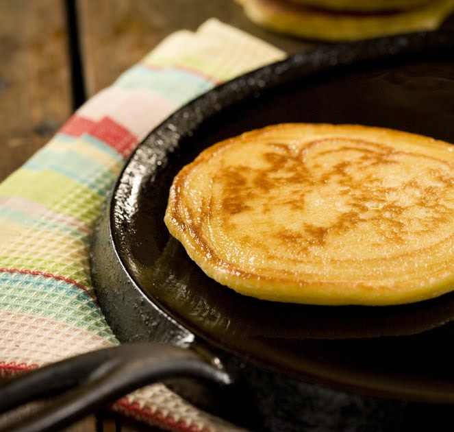 MEMA'S COOKBOOK MeMa's SKILLET CORNBREAD "HOECAKE"