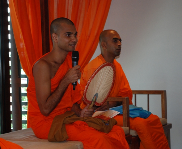 dana buddhist single men Why do buddhist monks wear orange robes and shave their heads the tradition stuck and orange is now the color of choice for theravada buddhist followers. dana buddhist single men Why do buddhist monks wear orange robes and shave their heads the tradition stuck and orange is now the color of choice for theravada buddhist followers.