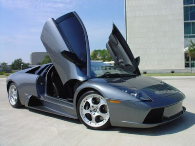 http://2.bp.blogspot.com/_-CNcPOxwfQM/TLyxIghfz7I/AAAAAAAAACo/Zug7UgTQeF4/s1600/lamborghini11.jpg