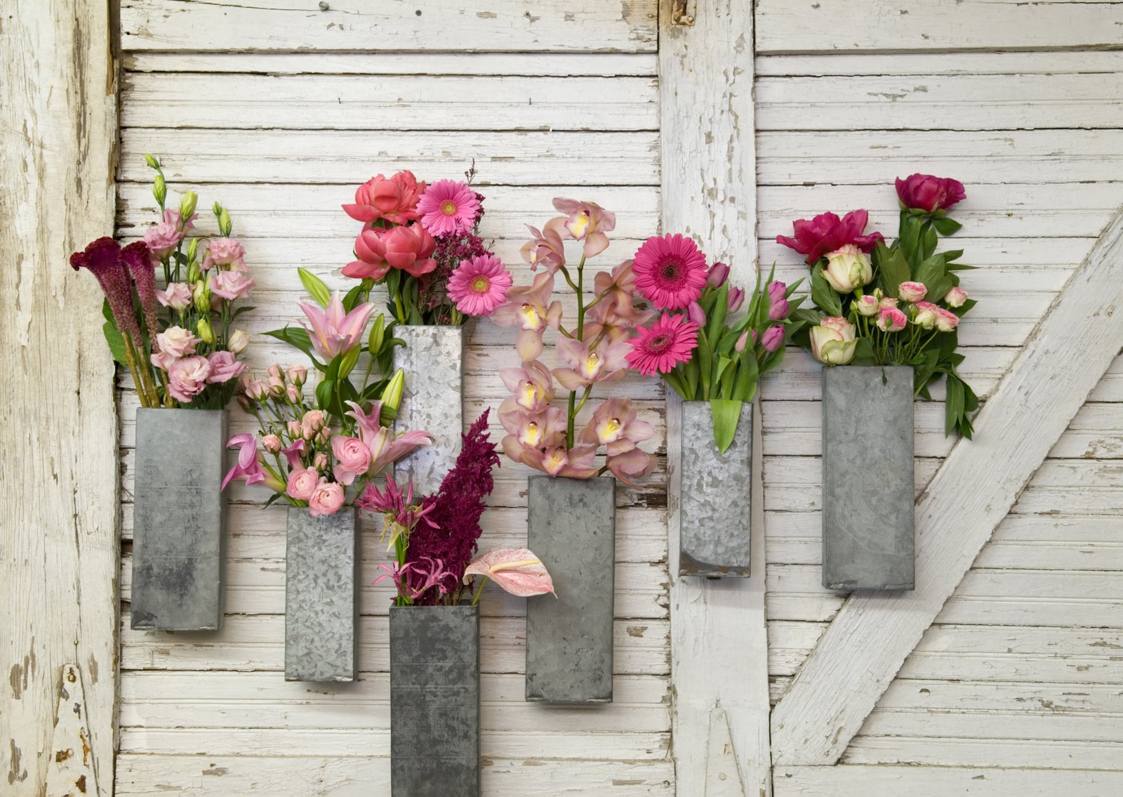 Flower Stems Color Bouquets to help Brides Pick Flower Colors
