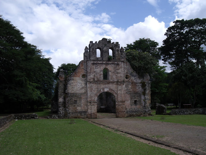 Las Ruinas de Ujarrás