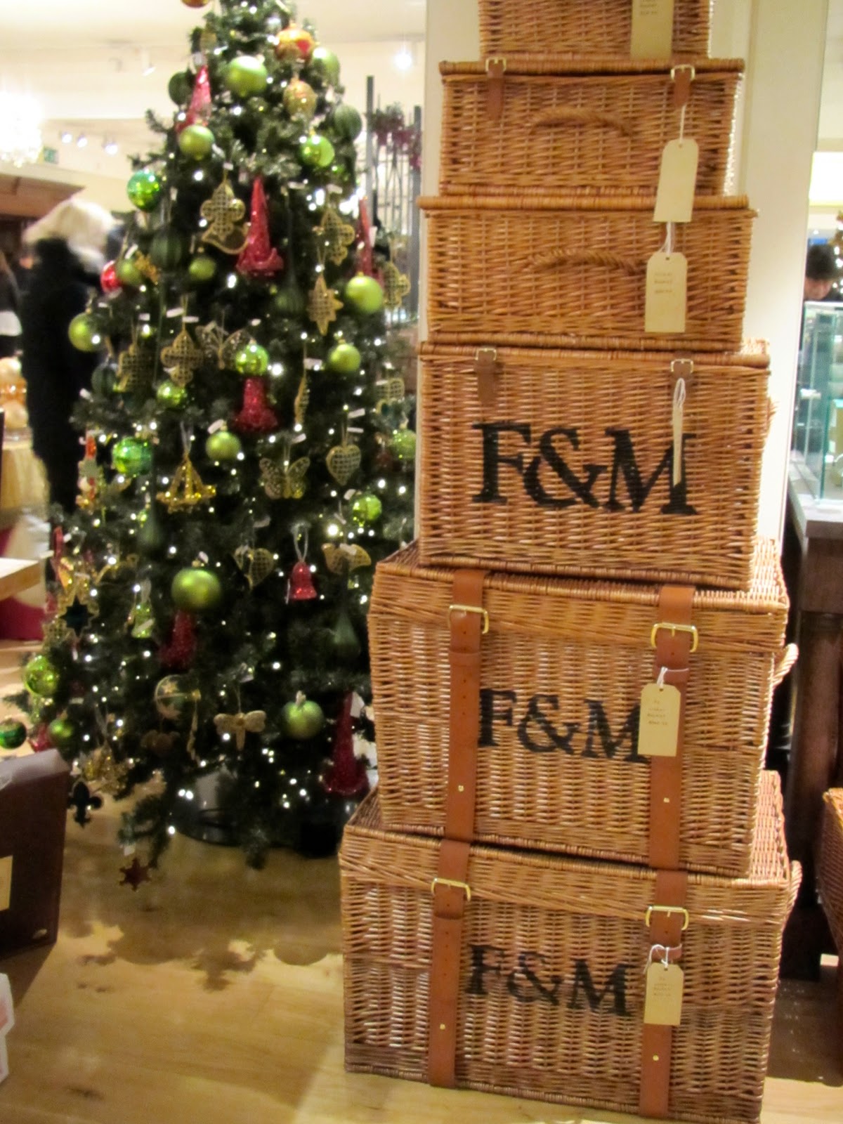 A Tale of Two Cities: Fortnum and Mason Christmas