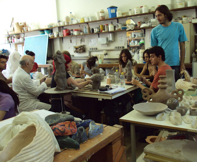 Aula de escultura na  USP