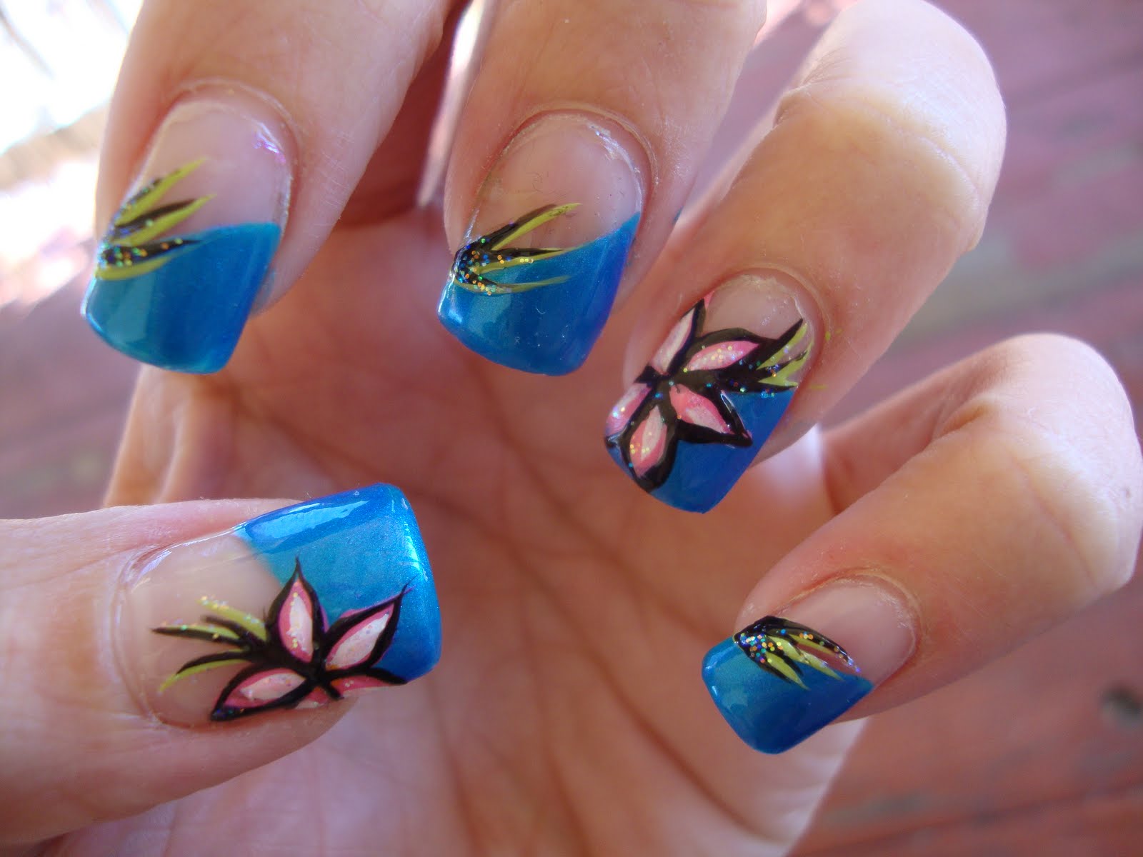 cute nail design flowers