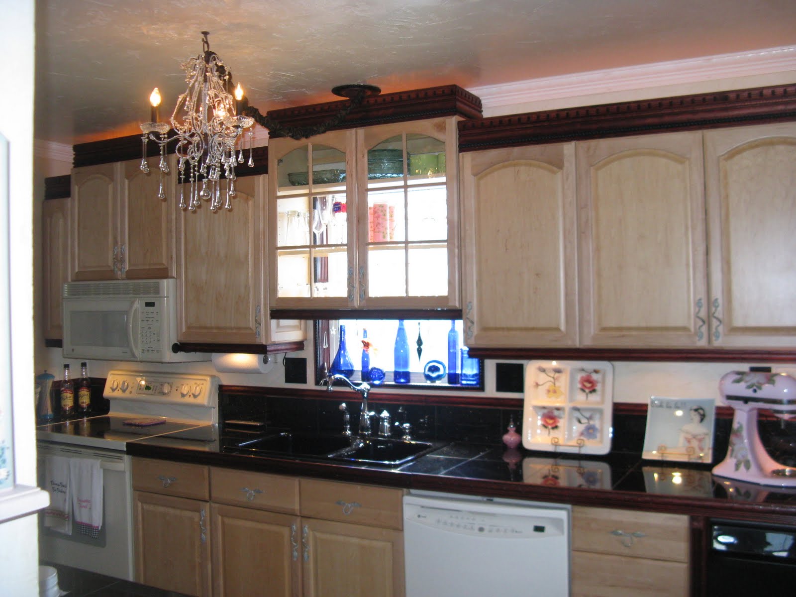 .: kitchen cabinet redo