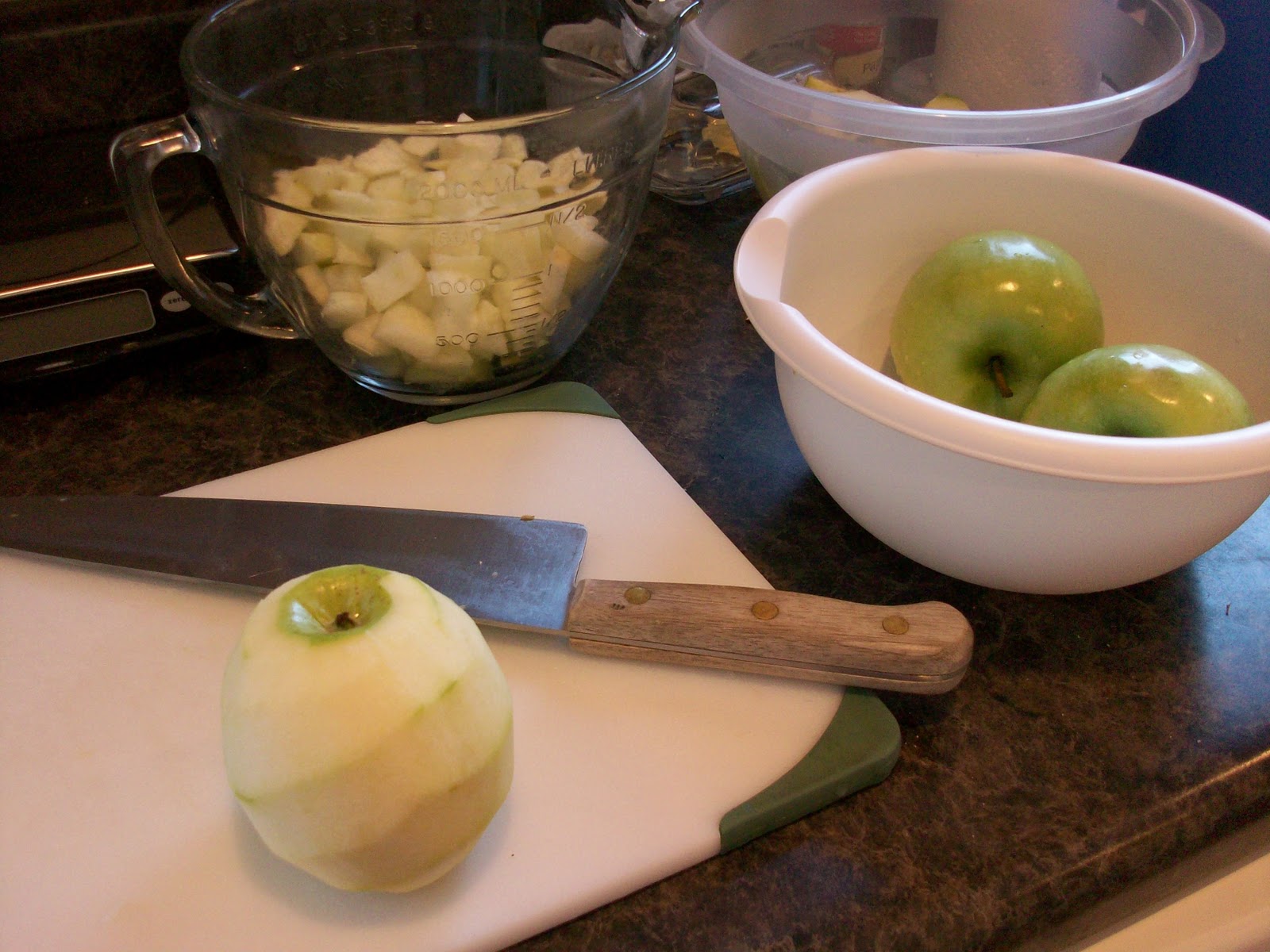 Creative Me Ugly Apple Cake with Butter Sauce