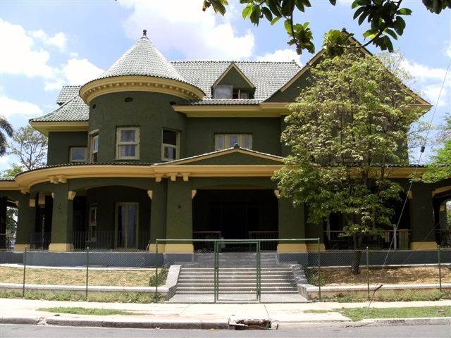 ©EL IMPARCIAL DIGITAL Eufrates del Valle: ARQ. CHEO MALANGA: LA CASA VERDE