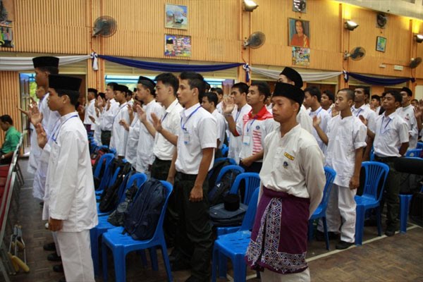 Sekolah Menengah Vokasional Shah Alam Perokok W