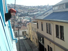 Mirando Valparaíso desde el Cerro Cordillera, 2002