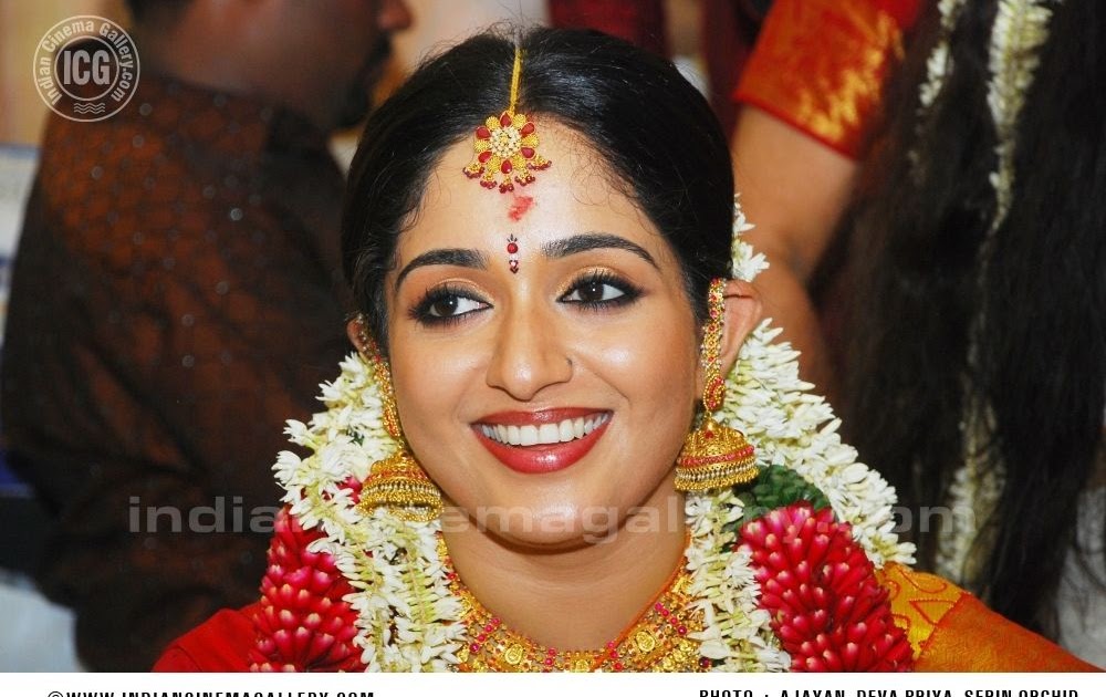 Indian Cinema Gallery: Kavya Madhavan exclusive wedding stills