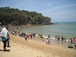 Pantai Pulo Manuk Bayah