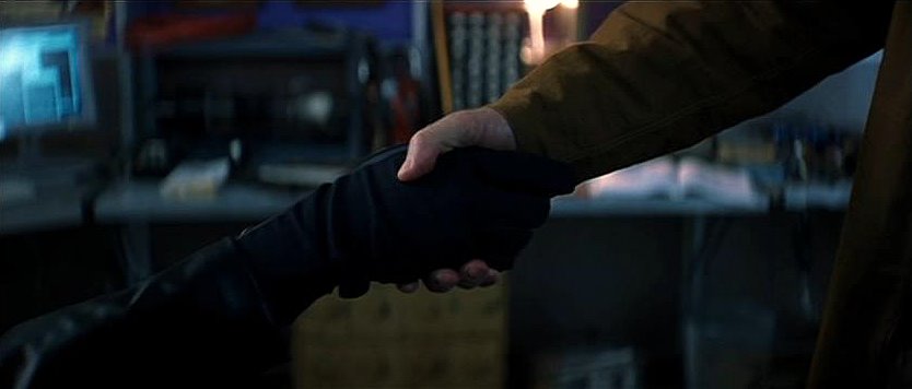 [UNBREAKABLE-22.jpg]