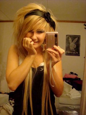 emo hairstyles girls. Emo Hairstyles for girls