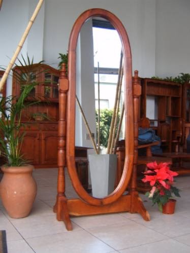 MUNDOALGARROBO: ESPEJO DE PIE