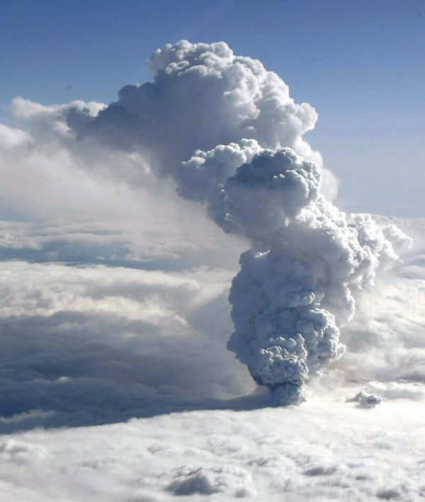 iceland volcano eruption 2010 eyjafjallajokull. The Eruption of