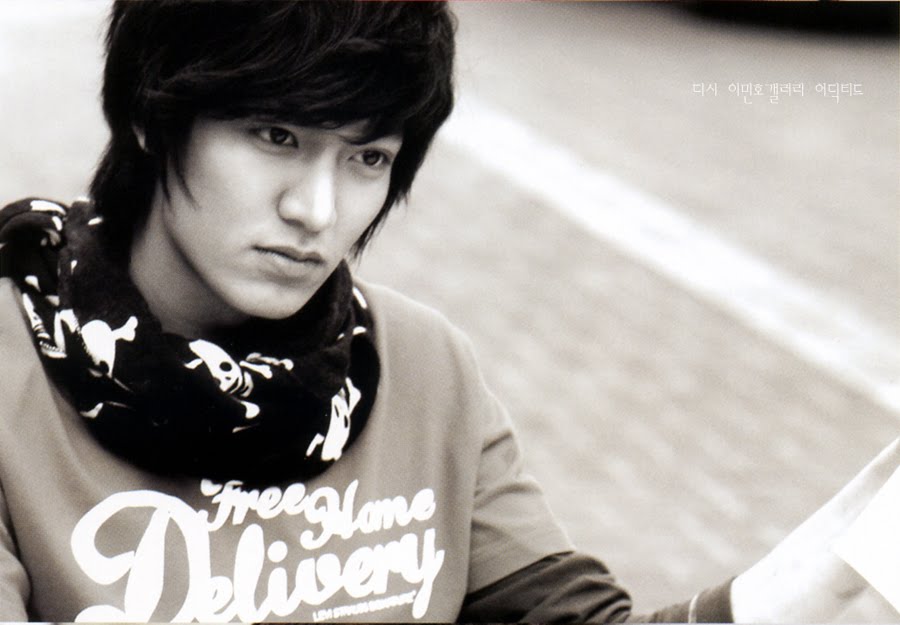 http://2.bp.blogspot.com/_-x7gqq9QJuA/TGJBrDXhwrI/AAAAAAAAOp0/5HIskMXd5mk/s1600/1+koreabanget.jpg