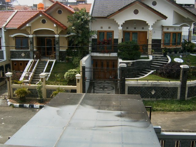[DSCI0023.JPG]