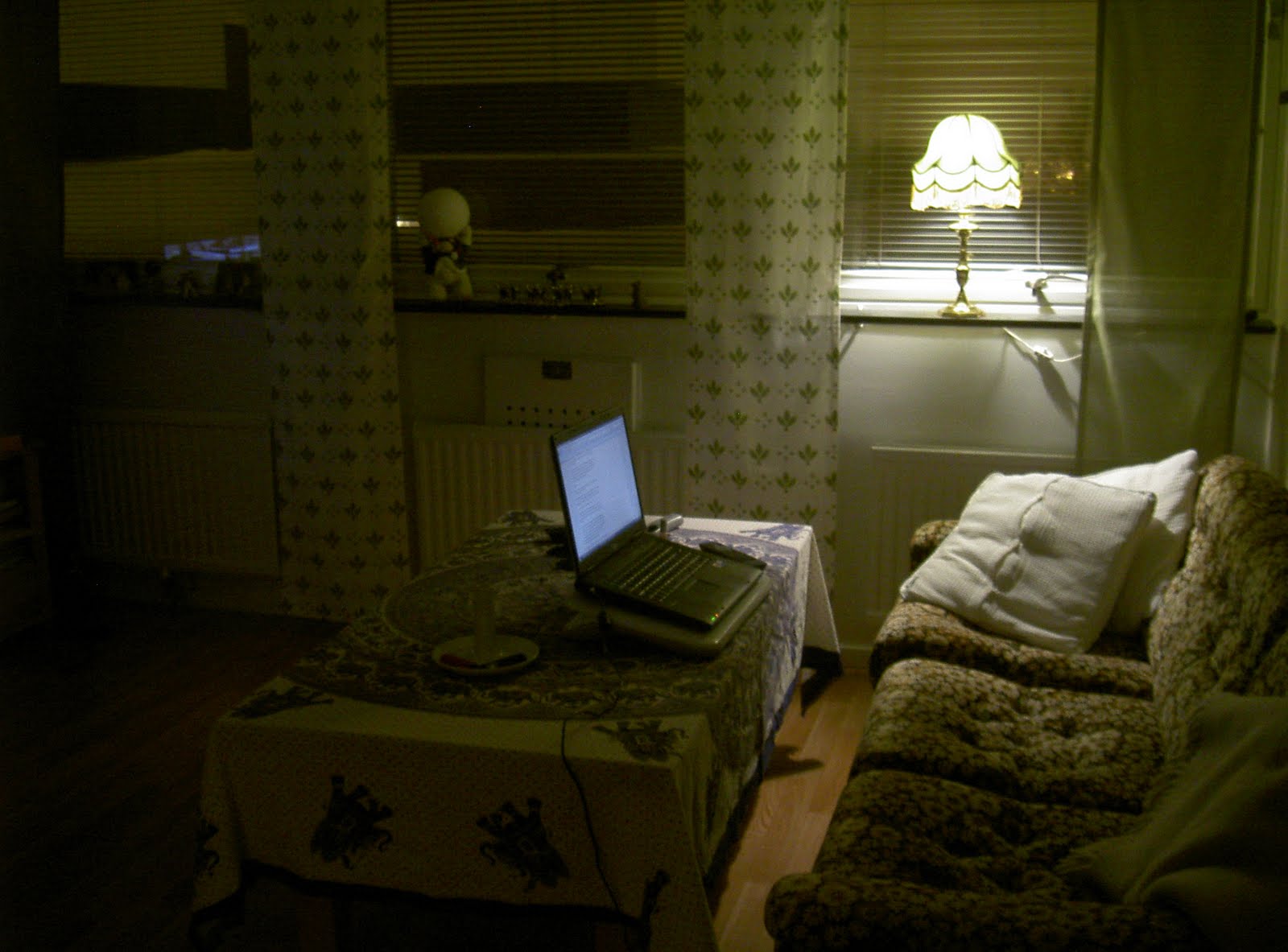 [PICT9983.JPG]