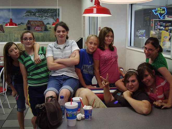 GIRLS ministry hangin' out at DQ