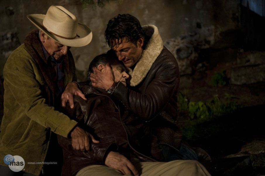 Resultado de imagen de fotos de fernando colunga soy tu dueña muerte de federico