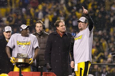 [08_BAL3DH_roethlisberger_Holmes_102204.jpg]