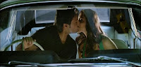 Deepika Padukone Kissing Saif ali Khan in Car