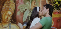 Deepika Padukone Public Kissing Saif ali Khan